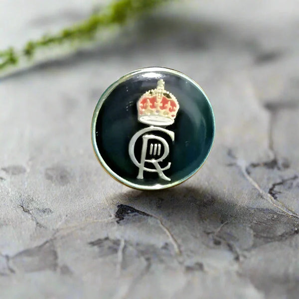 Masonic Lapel Pin - Gold And King Charles III