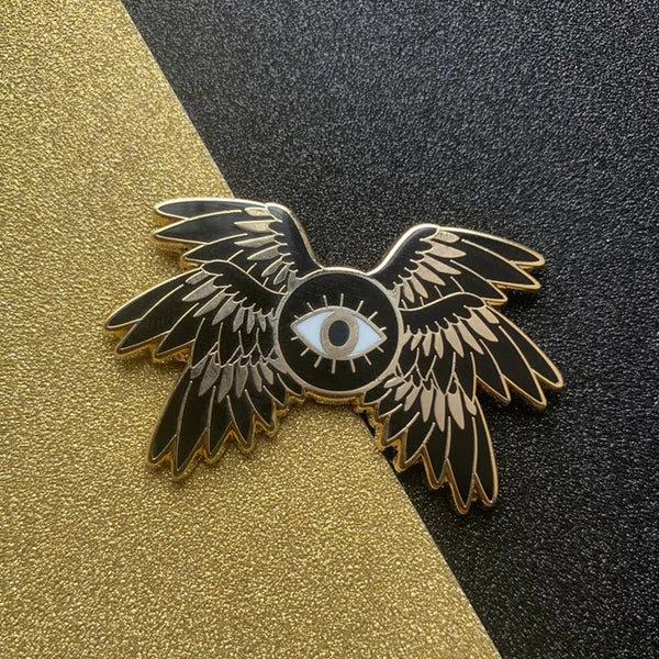 Ancient Egypt Lapel Pin - Zinc Alloy Black Eye of Horus Seraph Wings